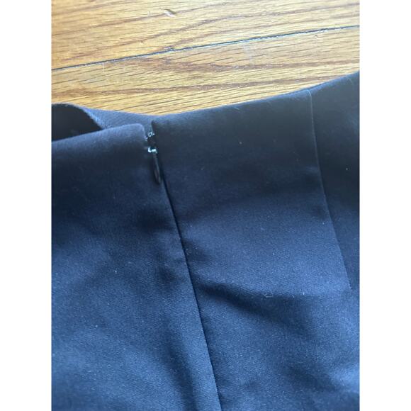 Gianni Bini Black Wrap Skirt – High-Rise, Zipper Closure, Chic Front Wrap - Picture 5 of 7